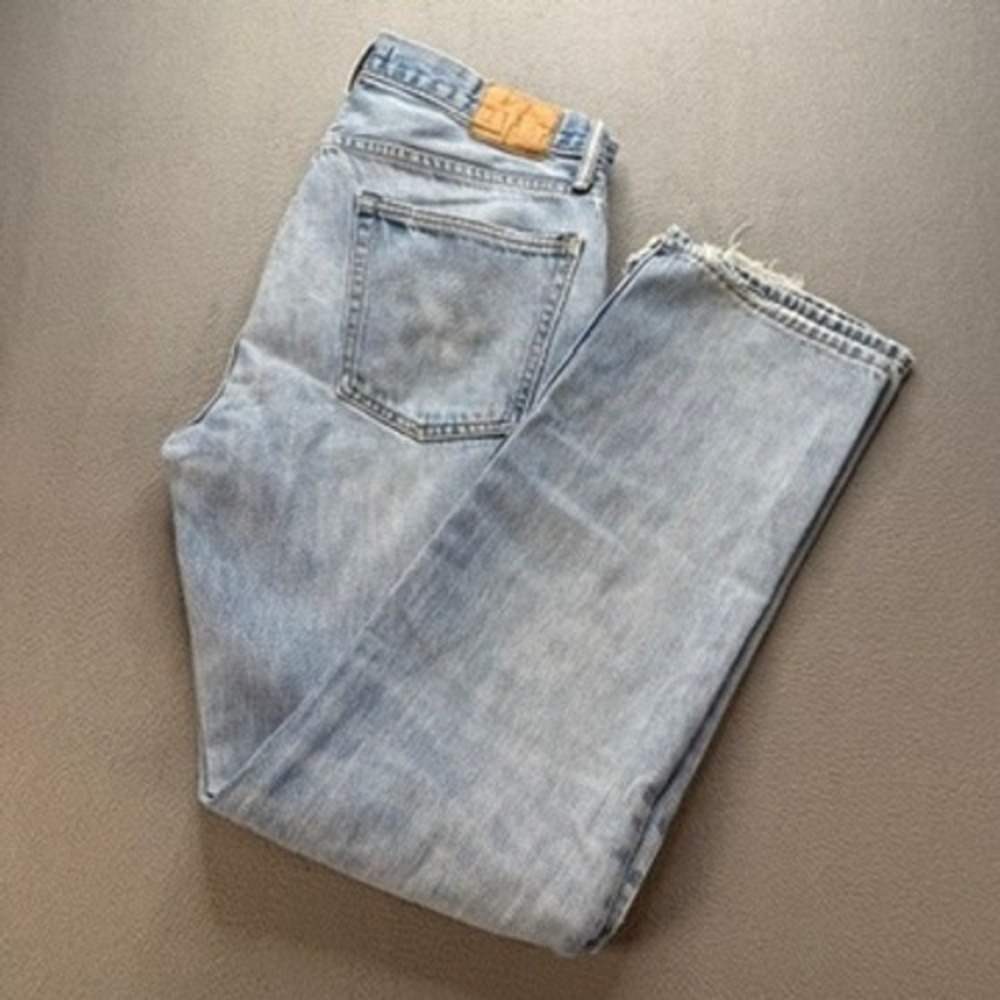 Gap Straight Fit Jeans Mens 32x32 (FIT‎ 32x30) Light Wash Blue Distressed Denim
